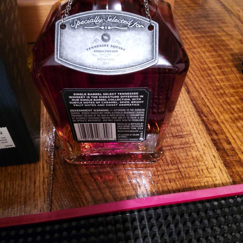 Single Barrel Select Tenn. Squire Association 2018 11-06-19 - Jack Daniels’ Distillery (750 mL) alcohol collectible - Main Image 4