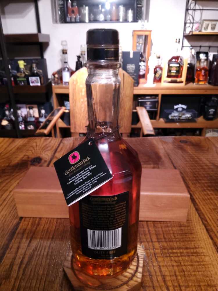 Gentleman Jack  Gen-2 - Jack Daniels Distillery (750 mL) alcohol collectible - Main Image 2