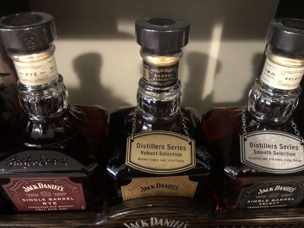 2021 Chris Fletcher Caddy Set - Brown Foreman Distillers alcohol collectible [Barcode 9310733100047] - Main Image 3