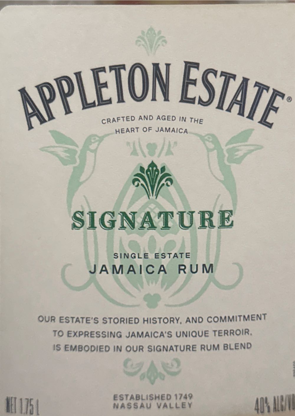 Appleton Estate Signature - Appleton Estate (1.75 L) alcohol collectible [Barcode 721059001526] - Main Image 2