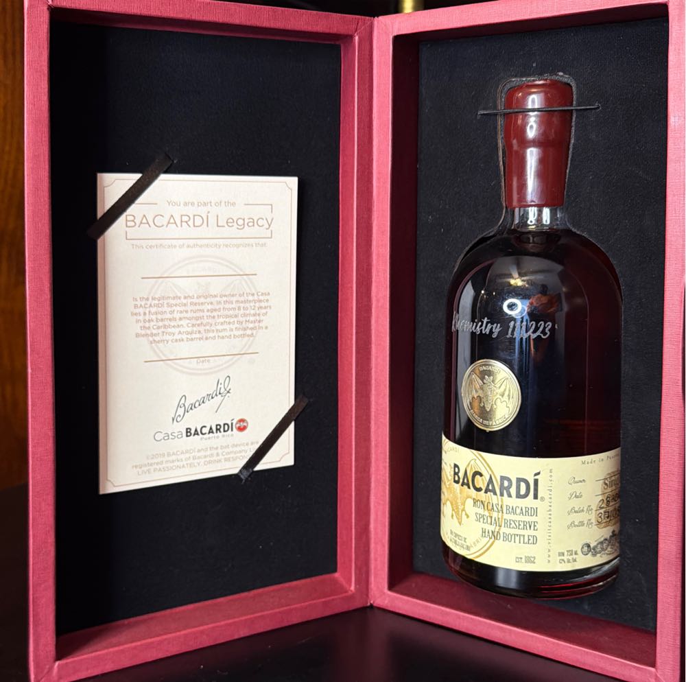 BACARDÍ Ron Casa Bacardi Special Reserve Hand Bottled - Bacardi (750 mL) alcohol collectible - Main Image 3
