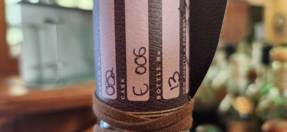 Avion Reserva 44 Extra Anejo Tequila - NOM 1416 (750 mL) alcohol collectible [Barcode 080432108512] - Main Image 3