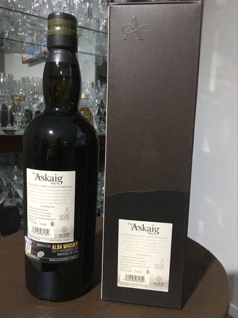 Port Askaig 100% Proof - Islay (3 L) alcohol collectible [Barcode 5060188981602] - Main Image 3