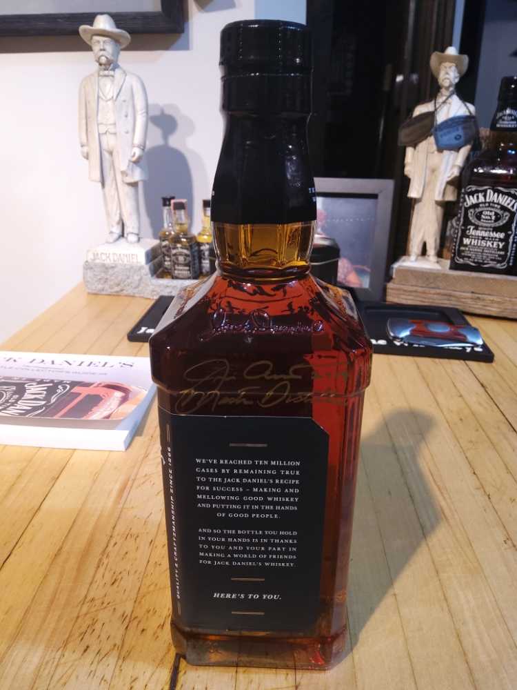Employee Ten Million Case Milestone 2011 - Jack Daniel‘s Distillery (750 mL) alcohol collectible - Main Image 2