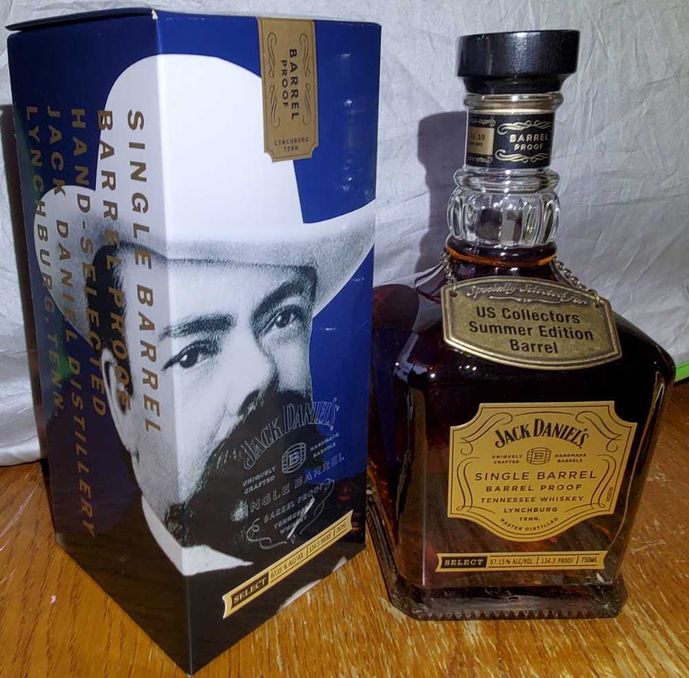 USC (9) ”Summer Edition Barrel” - Jack Daniels’ Distillery (750 mL) alcohol collectible [Barcode 082184002100] - Main Image 2