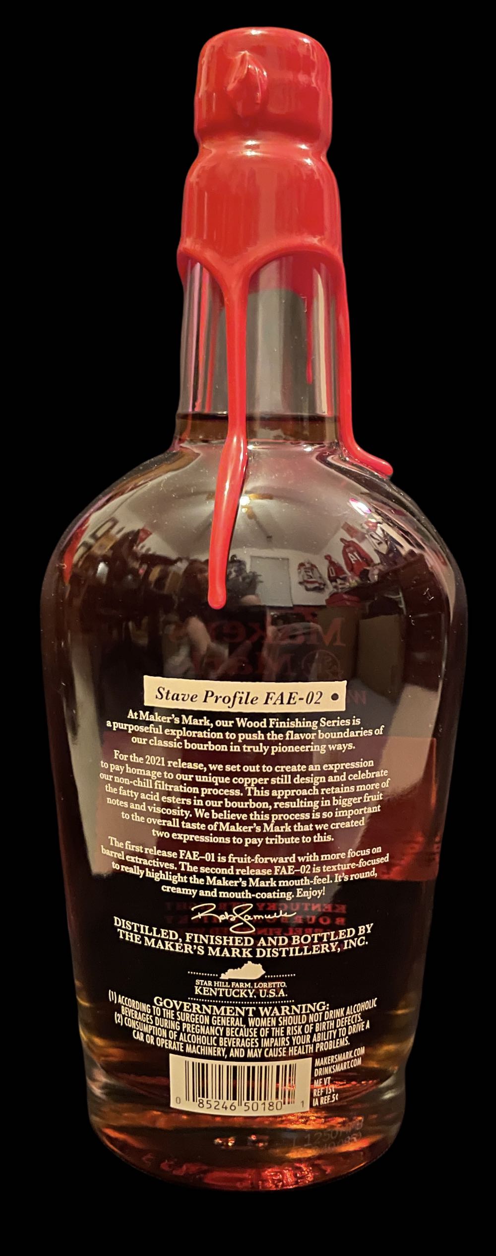 Maker’s Mark Wood Finishing Series - 2021 - FAE-02 - Maker’s Mark Distillery Inc. (750 mL) alcohol collectible [Barcode 085246501801] - Main Image 2