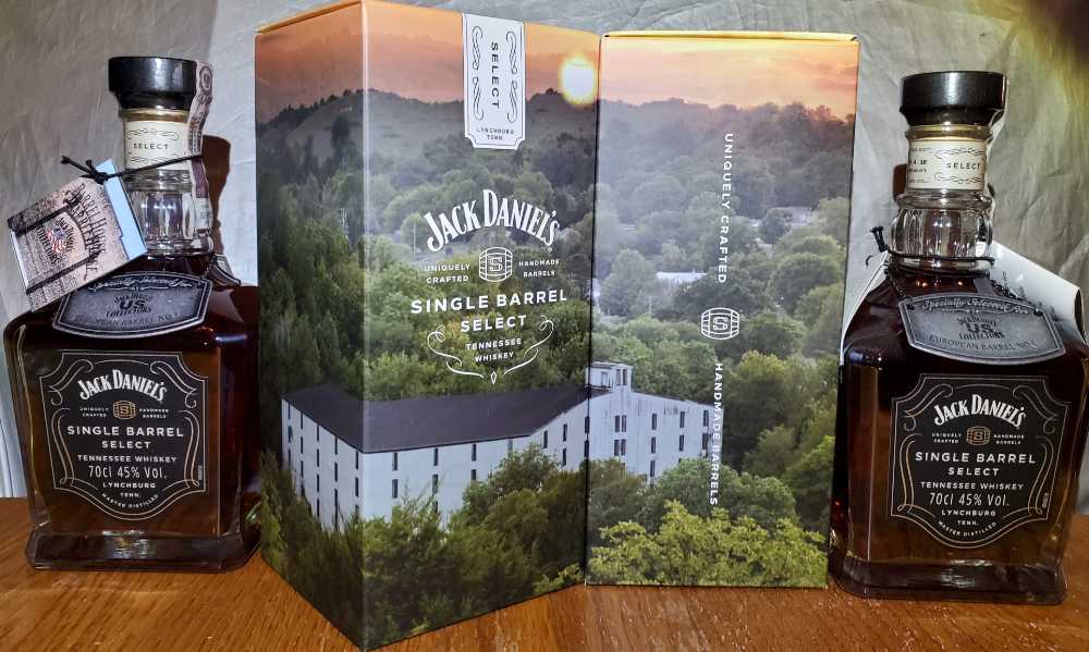 USC (2) ”European Barrel No1 ” - Jack Daniels’ Distillery (700 mL) alcohol collectible [Barcode 5099873088654] - Main Image 4