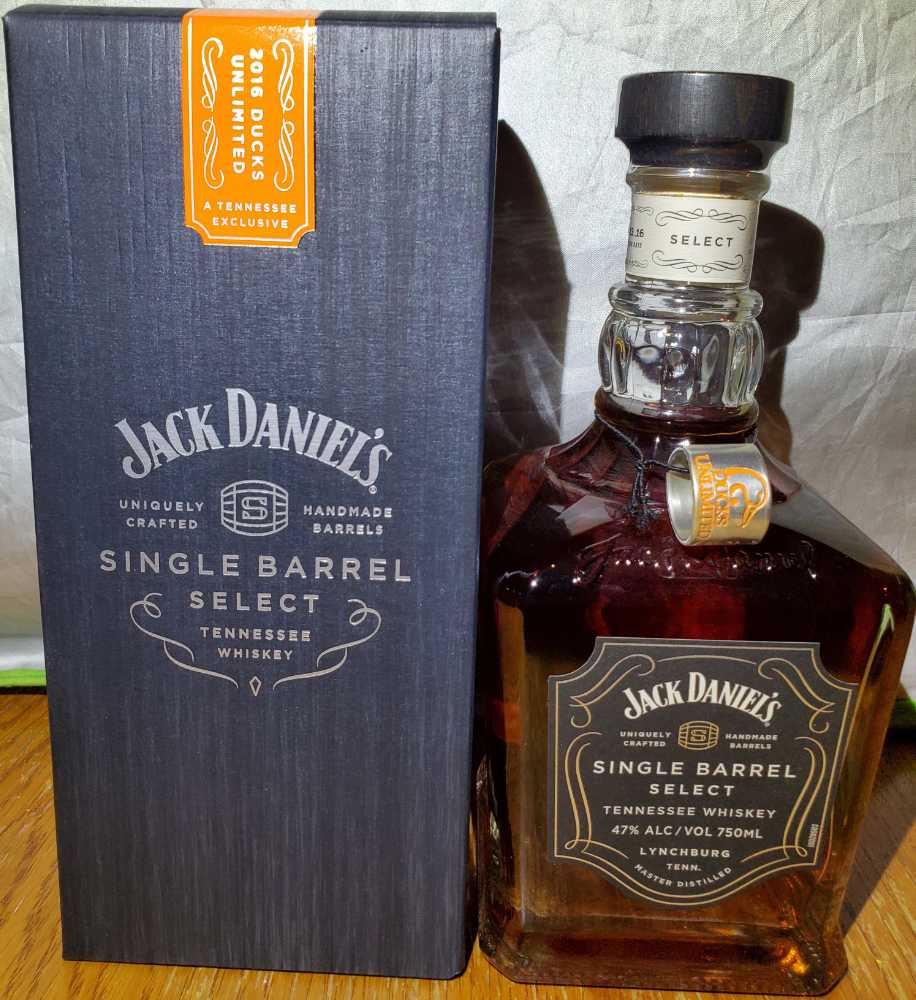 Ducks Unlimited 2016 - Jack Daniels’ Distillery (750 mL) alcohol collectible [Barcode 082184087008] - Main Image 2