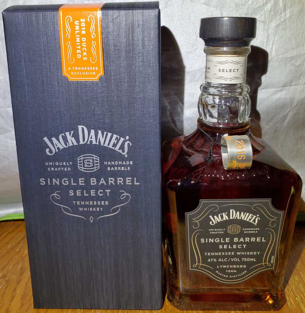 Ducks Unlimited 2016 - Jack Daniels’ Distillery (750 mL) alcohol collectible [Barcode 082184087008] - Main Image 3