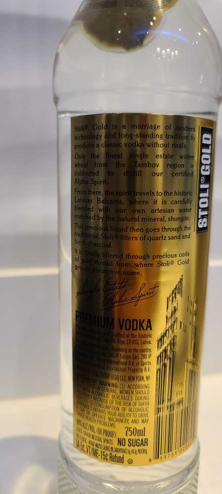 Stolichnaya GOLD Edition - AS Latvijas Balzams (750 mL) alcohol collectible [Barcode 811751020625] - Main Image 2