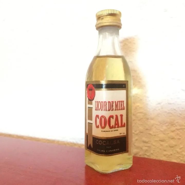 Licor De Miel - Cocal (50mL) alcohol collectible - Main Image 2