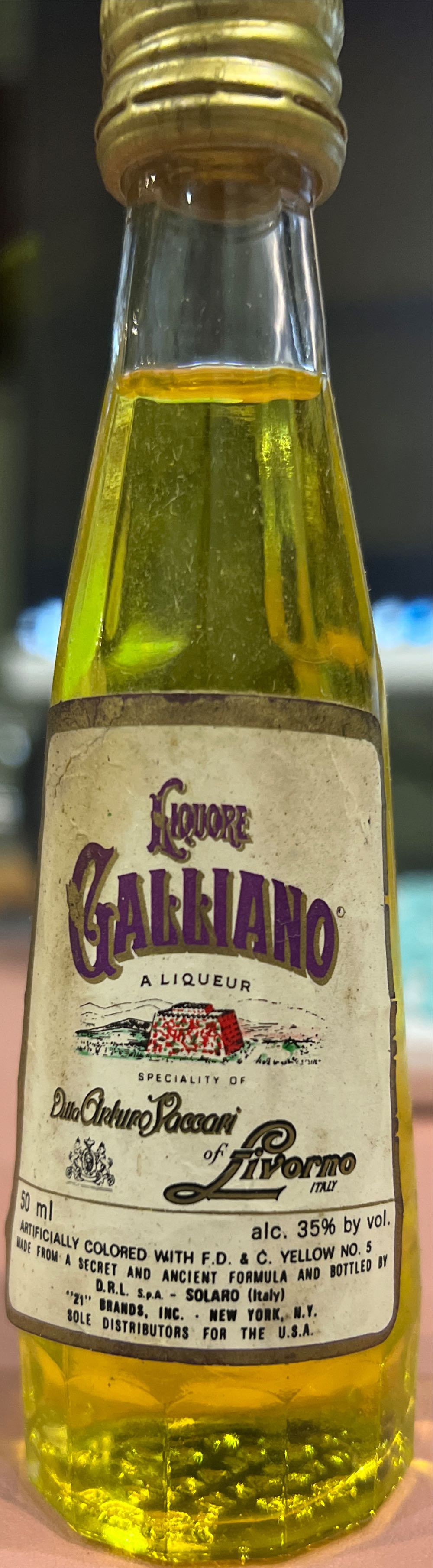 Liquore Galliano - Distillerie Reunite de de Liquore (50mL) alcohol collectible - Main Image 3