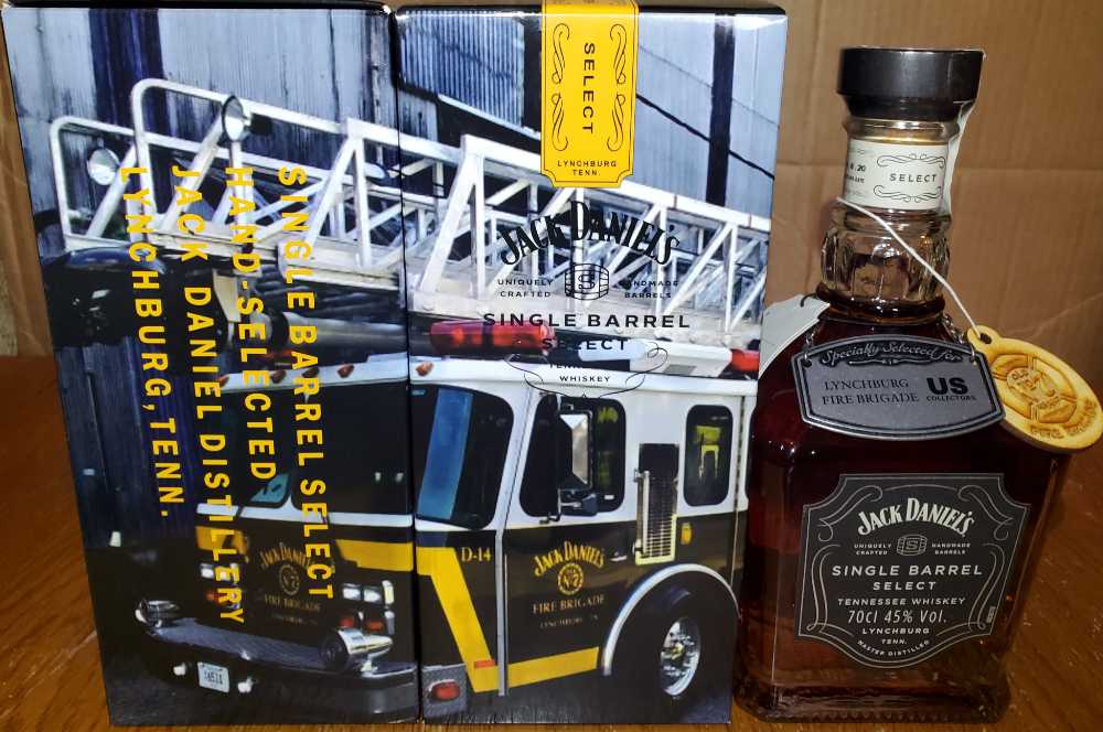 USC ( ) ”Lynchburg Fire Brigade” - Jack Daniels’ Distillery (700 mL) alcohol collectible [Barcode 4092243088637] - Main Image 3