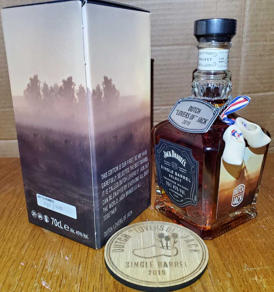 Dutch ”Lovers Of” Jack 2019 - Jack Daniels’ Distillery (700 mL) alcohol collectible [Barcode 5099873088654] - Main Image 3