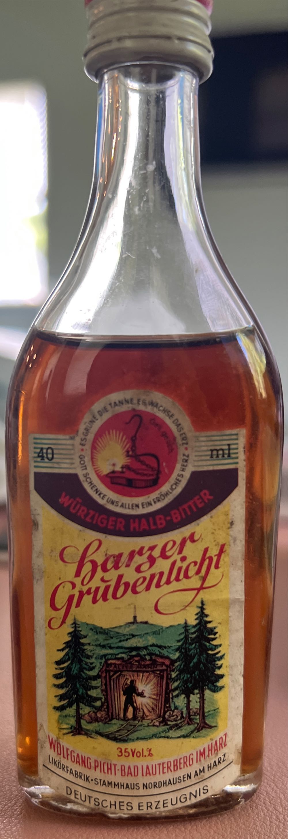 Stiggs Stump Town Brown