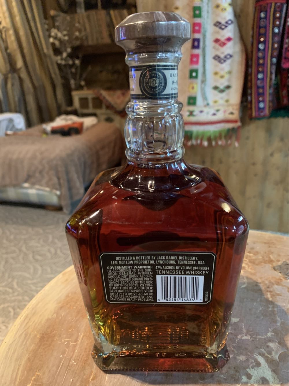 Single Barrel 2014 1 Liter Etched Joe Barnhill - Jack Daniel Distillery (1 L) alcohol collectible [Barcode 082184148341] - Main Image 2
