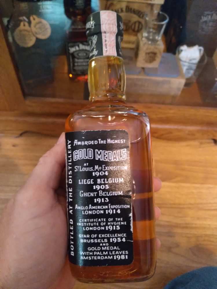 Jack Daniels - Jack Daniel Distillery (375 mL) alcohol collectible [Barcode 082184090510] - Main Image 3