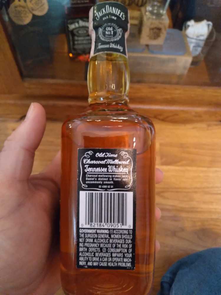 Jack Daniels - Jack Daniel Distillery (375 mL) alcohol collectible [Barcode 082184090510] - Main Image 4
