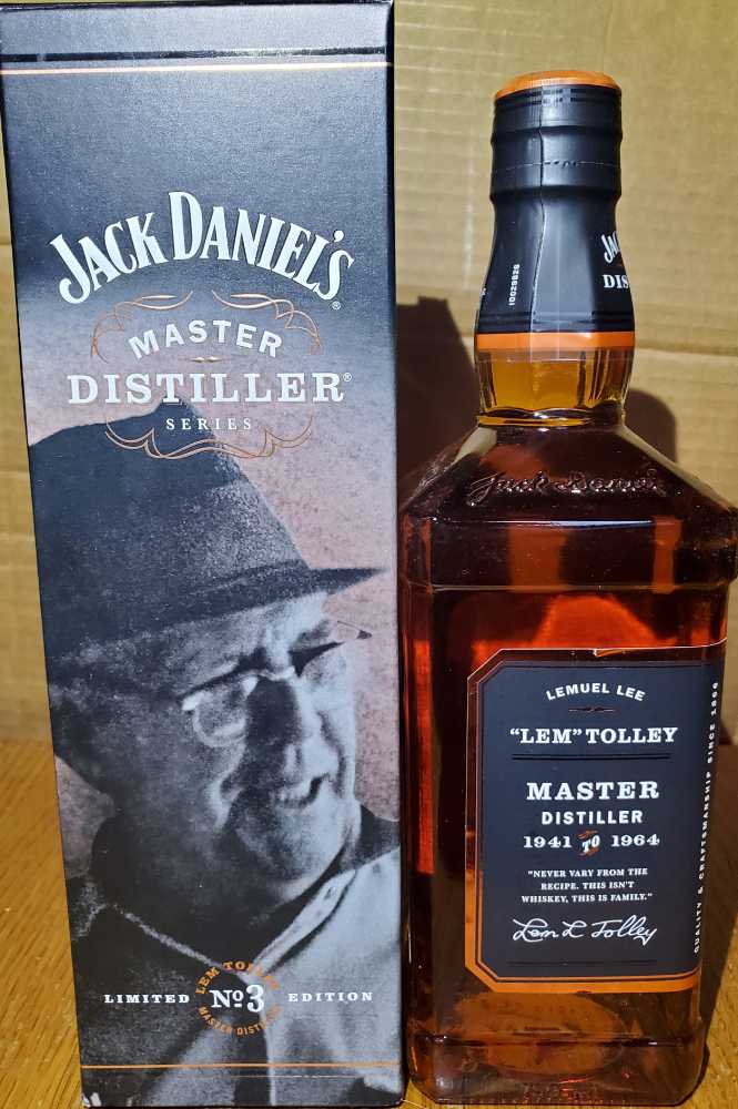 JD Master Distiller #3 - Lem Tolley - Jack Daniels’ Distillery (750 mL) alcohol collectible [Barcode 082184065518] - Main Image 3