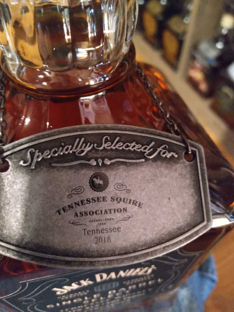 TN squire SB - Jack Daniel Distillery (750 mL) alcohol collectible - Main Image 2