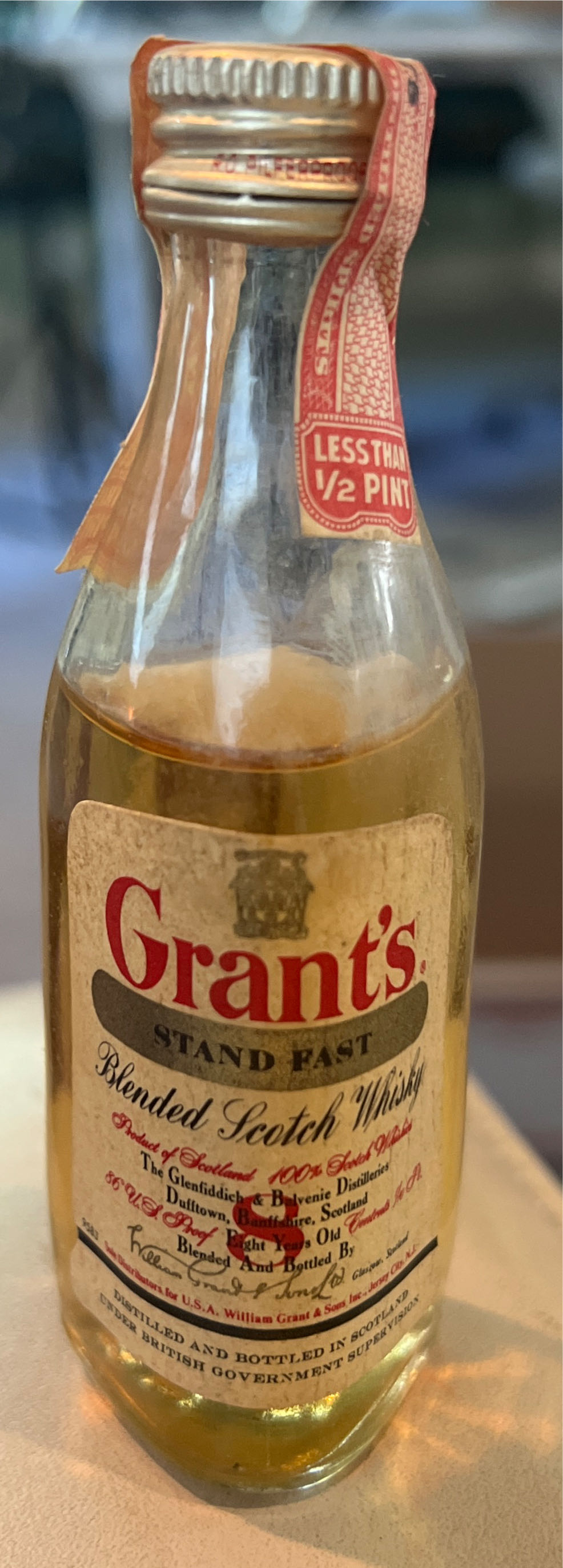 Grants Standfast  alcohol collectible - Main Image 3