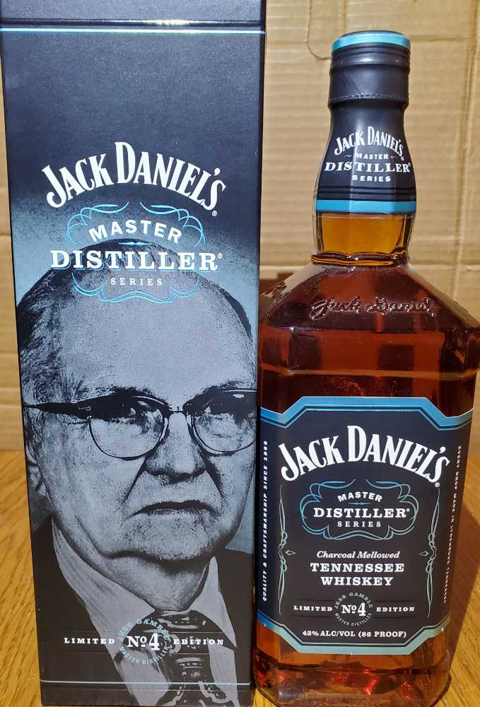 High Falls JW Dundee’s Honey Brown