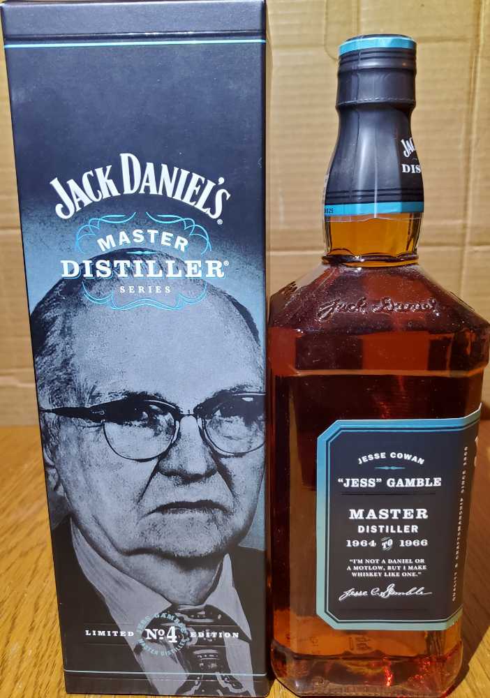 Master Distiller 4 - Jack Daniel Distillery (1 L) alcohol collectible [Barcode 082184052679] - Main Image 3