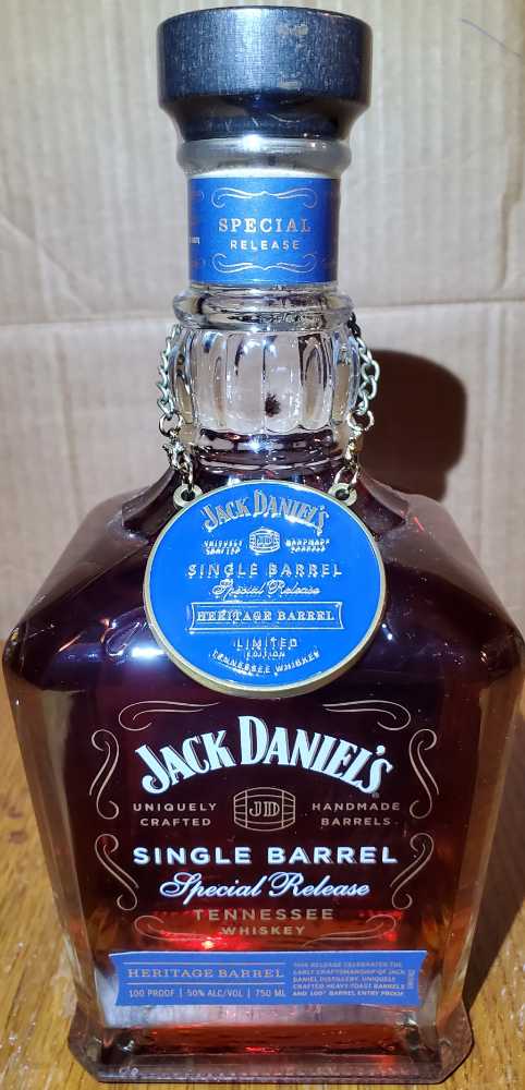 Heritage Barrel 2018 - Jack Daniel Distillery (750 mL) alcohol collectible [Barcode 082184003596] - Main Image 2