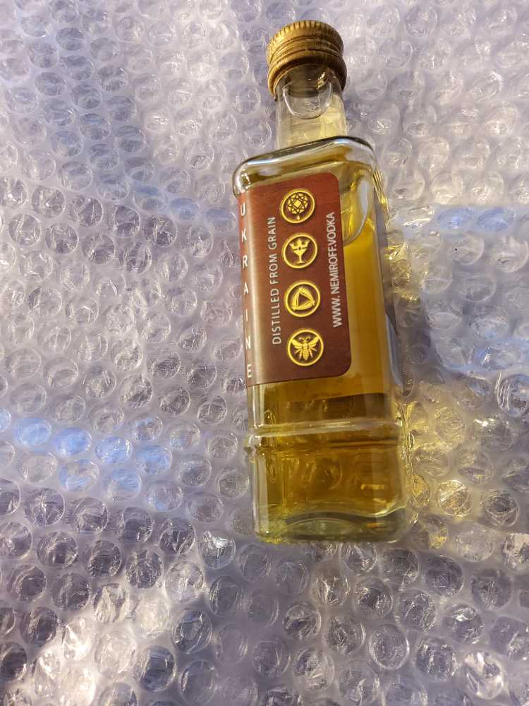 Nemiroff Honey Pepper Flavored Vodka - Nemiroff Vodka company (50 mL) alcohol collectible [Barcode 4820181424411] - Main Image 3
