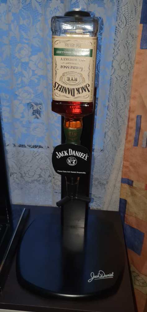 Seagrams Mount Royal Light