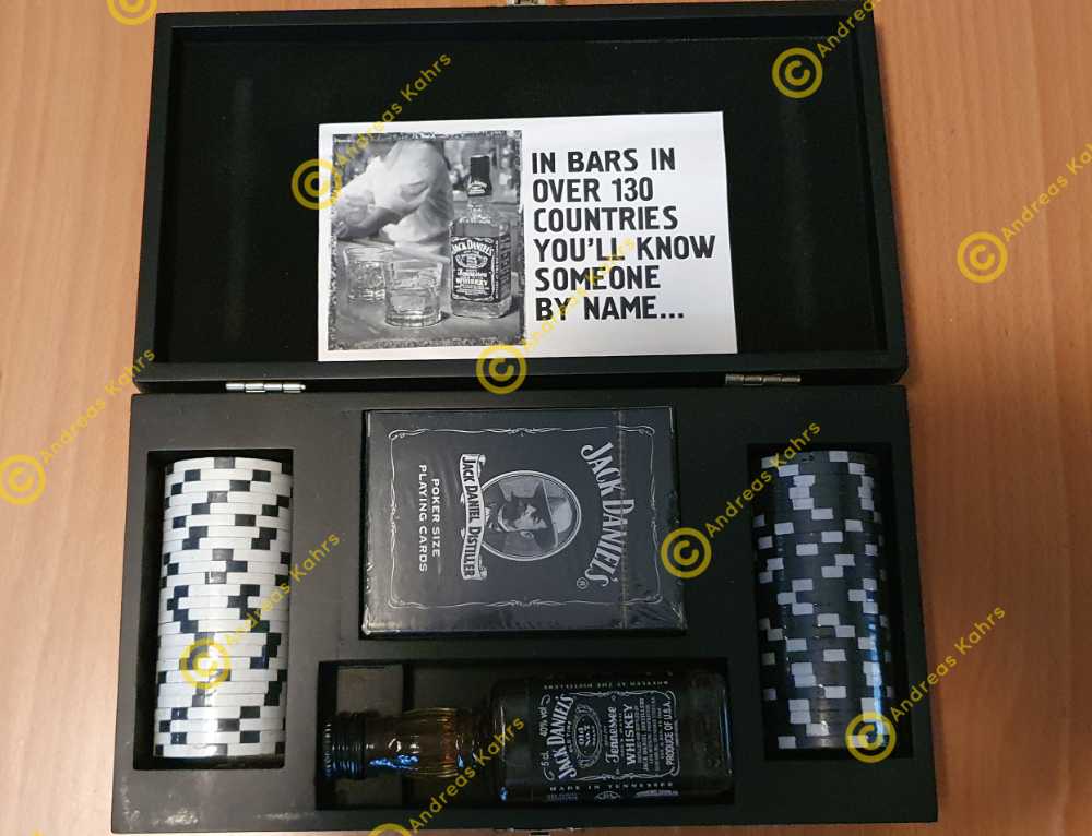 Jack Daniels Pokerset Woodbox - Jack Daniel‘s Distillery alcohol collectible - Main Image 2