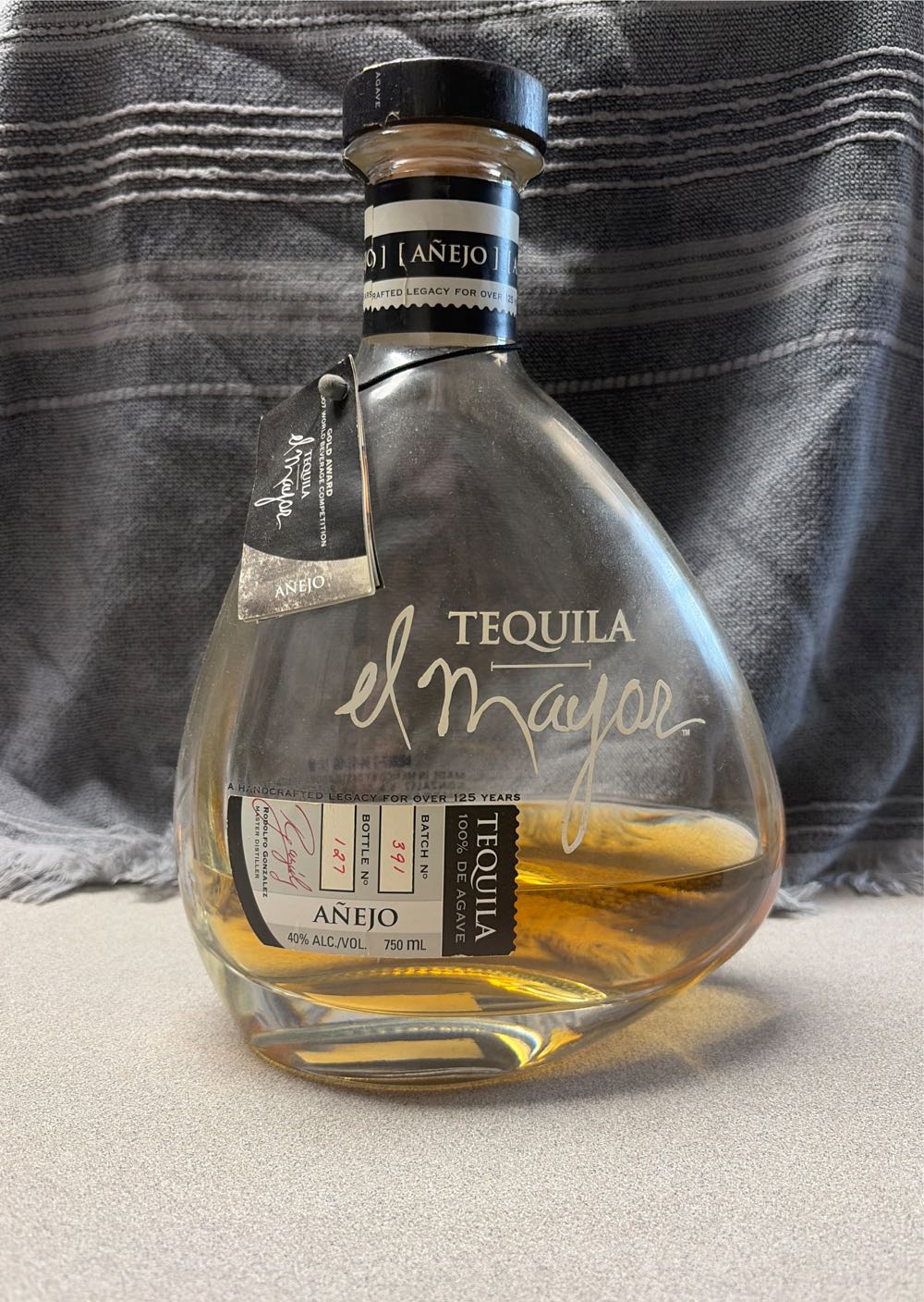 El Mayor Anejo Tequila - DGL Destiladores (750 mL) alcohol collectible [Barcode 088352124797] - Main Image 2