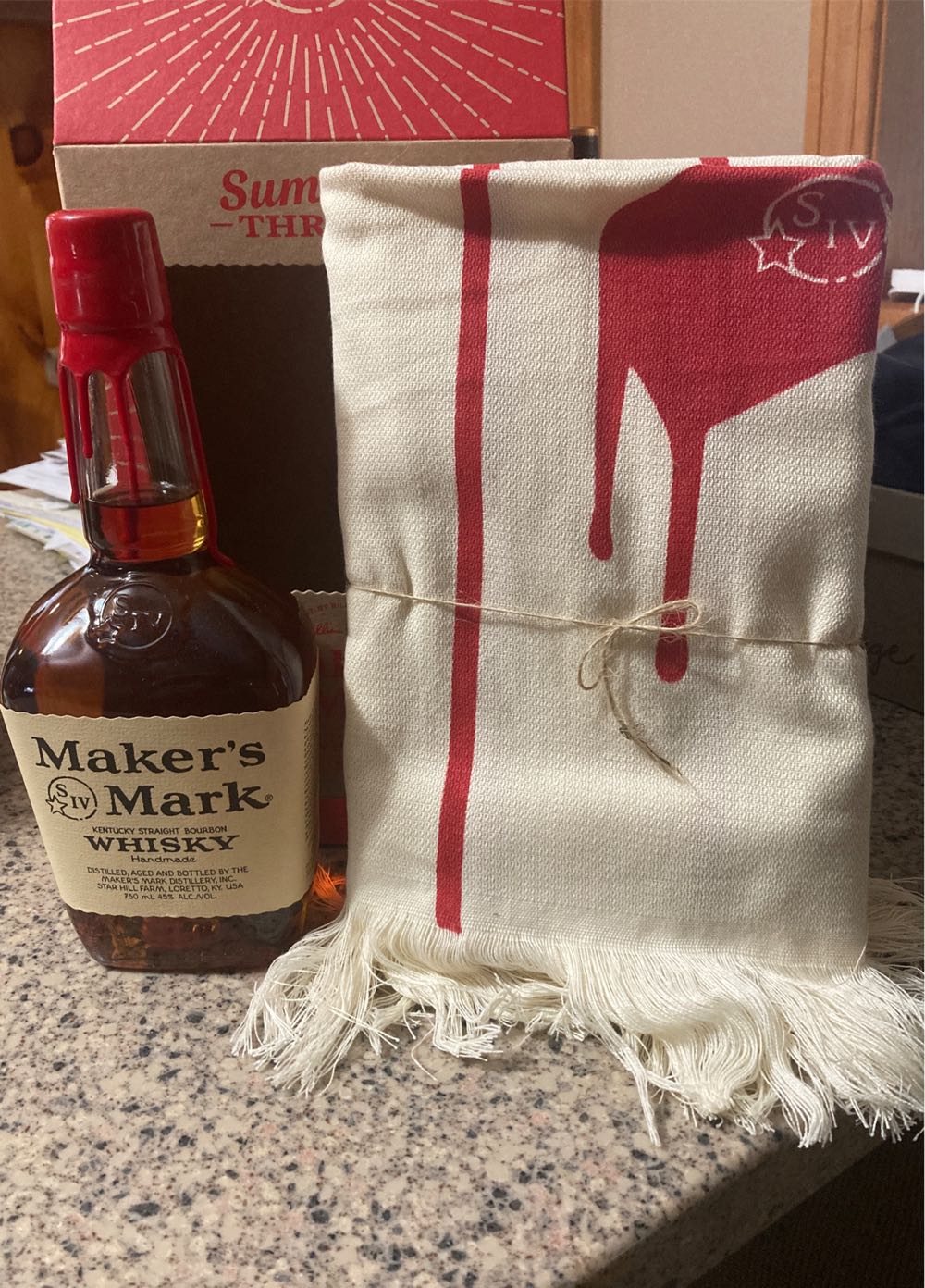 Maker’s Mark - The Maker’s Mark Distillery, Inc. (750 mL) alcohol collectible [Barcode 085246139431] - Main Image 3