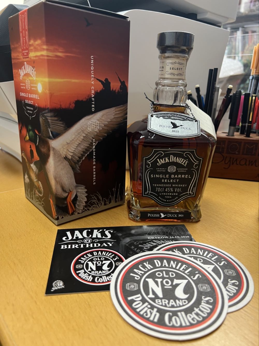 Polish Duck 2018 - Jack Daniel‘s Distillery (700 mL) alcohol collectible [Barcode 5099873088654] - Main Image 3