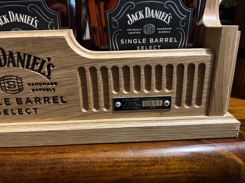 Goose Caddy Selection 2022 - Jack Daniel‘s Distillery (700 mL) alcohol collectible [Barcode 082184087343] - Main Image 2