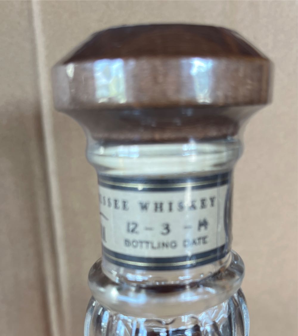 Jack Daniel’s single barrel select - Jack Daniel‘s Distillery (700 mL) alcohol collectible [Barcode 082184087343] - Main Image 3