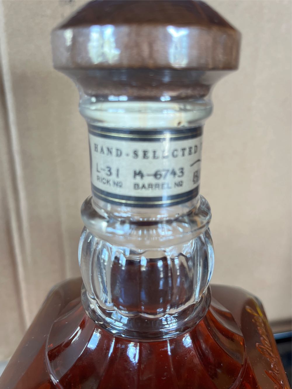 Jack Daniel’s single barrel select - Jack Daniel‘s Distillery (700 mL) alcohol collectible [Barcode 082184087343] - Main Image 4