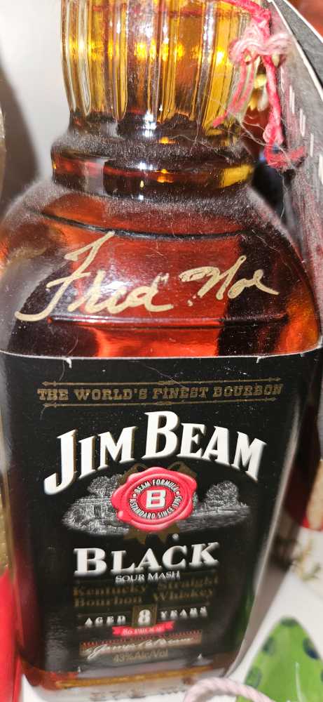 Jim Beam Black - Jim Beam (700 mL) alcohol collectible [Barcode 080686034612] - Main Image 2