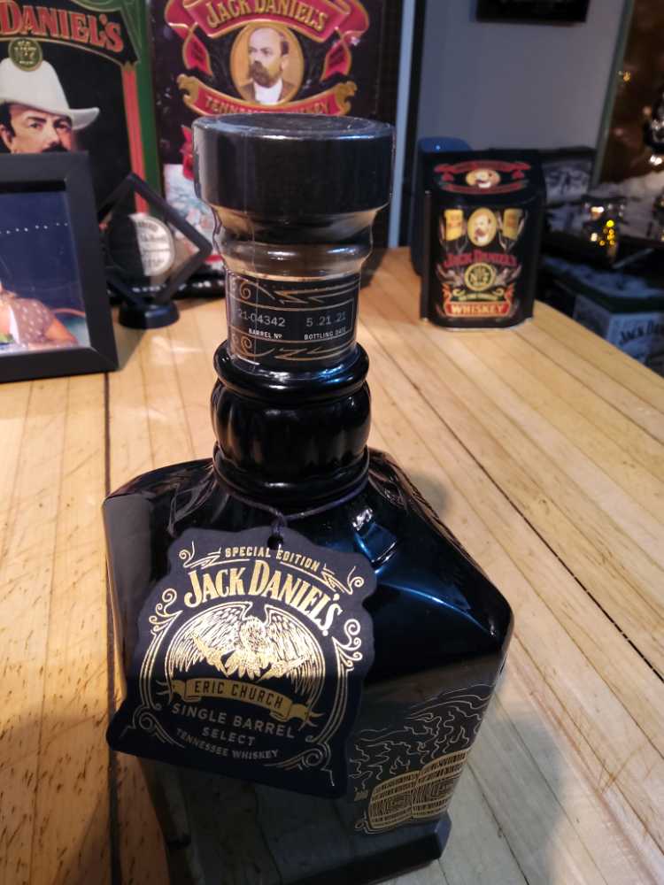 Single Barrel Select Eric Church 5-21-21  - Jack Daniel‘s Distillery (750 mL) alcohol collectible - Main Image 3