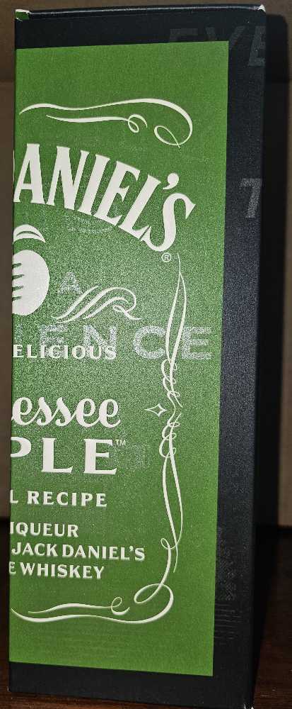 Apple Gift Set - Jack Daniel’s Distillery, Lynchburg, TN (750 mL) alcohol collectible [Barcode 082184205396] - Main Image 3