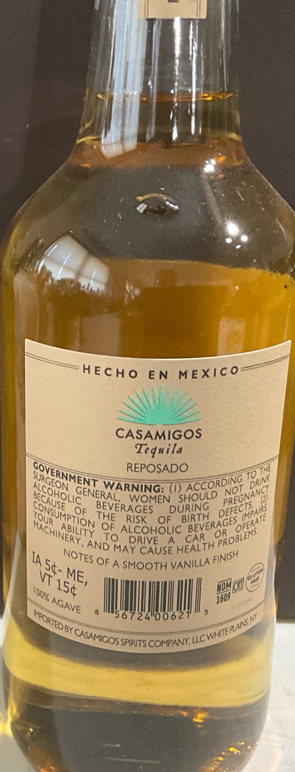 Casamigos Reposado 750ML - Diageo México Operaciones, S.A. De C.V. (750 mL) alcohol collectible [Barcode 856724006213] - Main Image 2