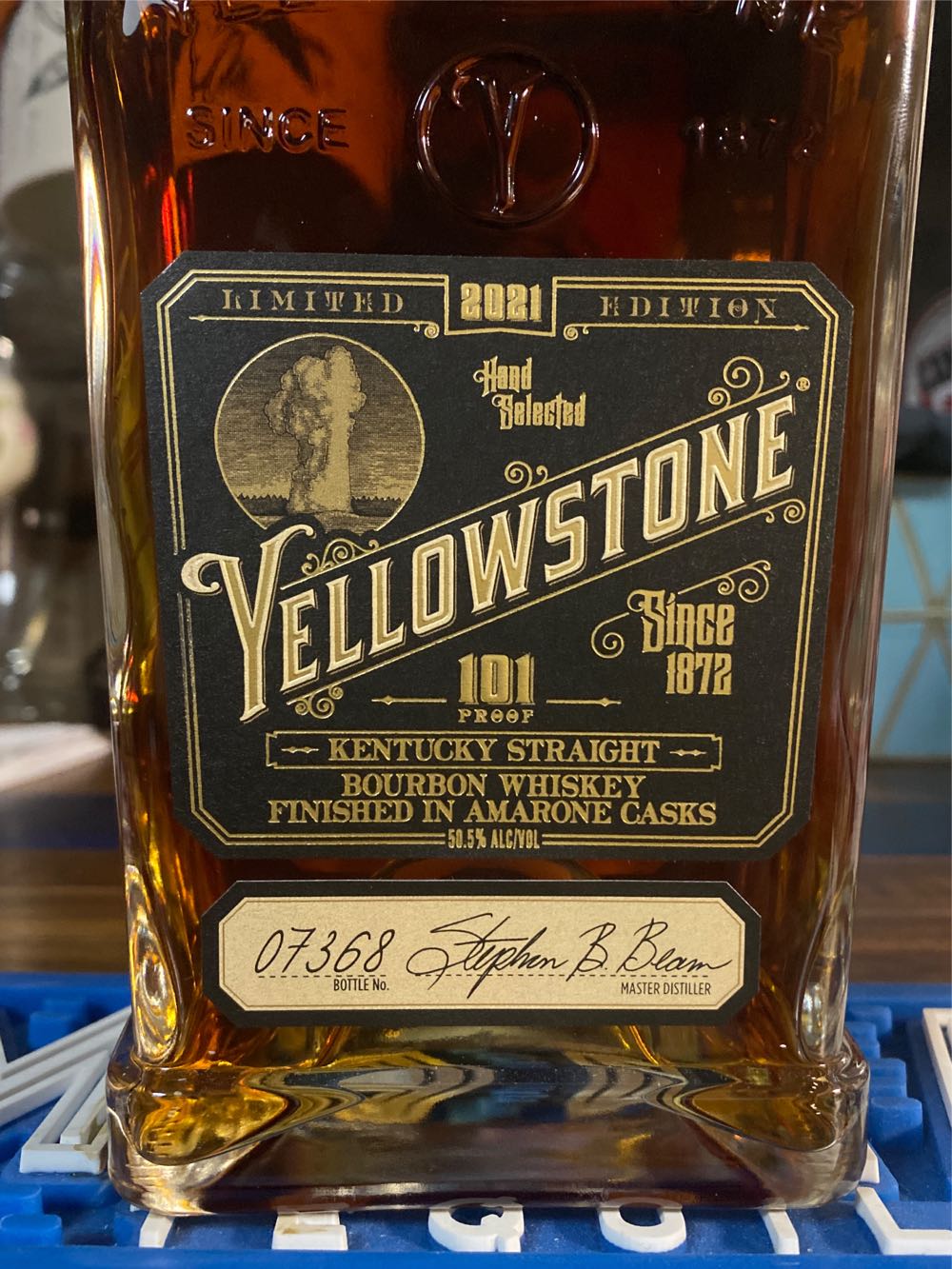 Yellowstone Limited Edition Bourbon 2021 - Limestone Branch Distillery (750 mL) alcohol collectible [Barcode 088352136271] - Main Image 2