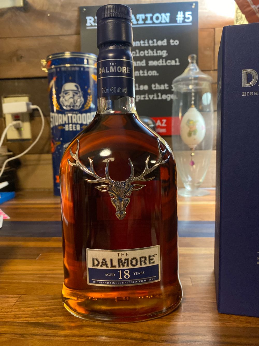 The Dalmore 18 Year Old Single Malt - Dalmore Distillery (750 mL) alcohol collectible [Barcode 087647111818] - Main Image 4