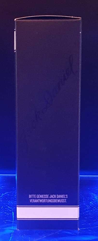 Jack Daniels of fine Whiskey - Jack Daniels Distillery (50 mL) alcohol collectible [Barcode 5099873211151] - Main Image 4