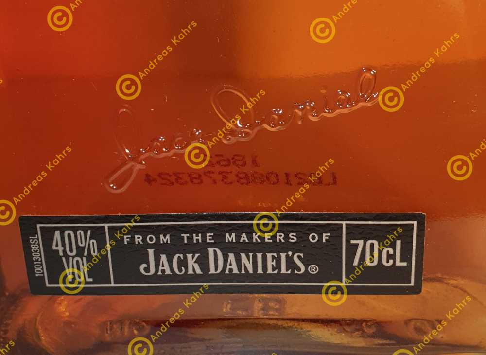 Gentleman Jack With Tag - Jack Daniels Distillery (700 mL) alcohol collectible [Barcode 5099873038758] - Main Image 3