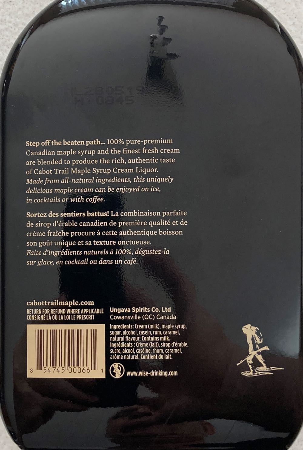 Cabot Trail Maple Lequer  (750 mL) alcohol collectible [Barcode 854745000661] - Main Image 2