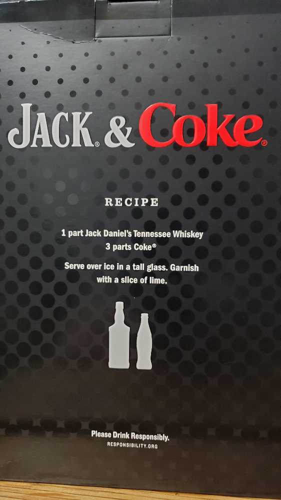 Jack & Coke Gift Set - Jack Daniel‘s Distillery (750 mL) alcohol collectible [Barcode 082184205297] - Main Image 3