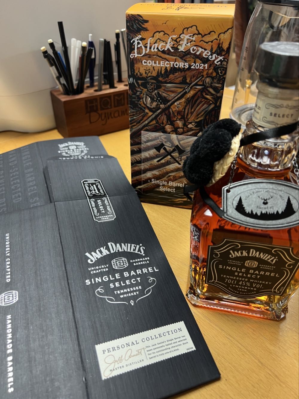 Black Forest 2021 - Jack Daniel Distillery (700 mL) alcohol collectible - Main Image 4