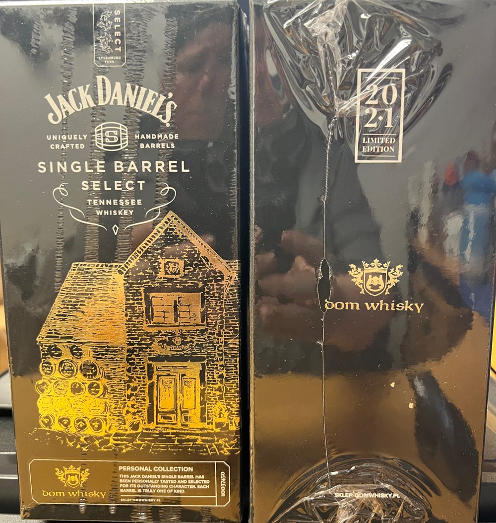 Dom Whisky 2021 - Jack Daniel Distillery (700 mL) alcohol collectible - Main Image 2