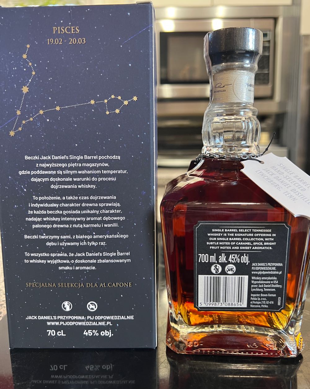 Zodiac Picses 2021 Poland - Jack Daniel Distillery (700 mL) alcohol collectible - Main Image 3
